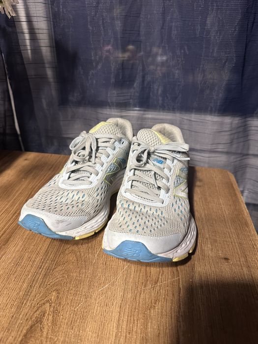 Маратонки New Balance 680 v6