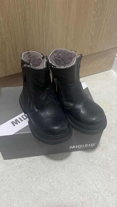 Детские кожаные сапоги