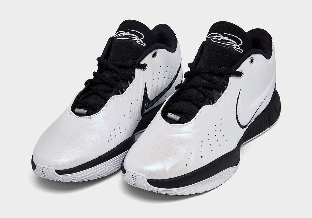 Nike LeBron XXI \ Conchiolin