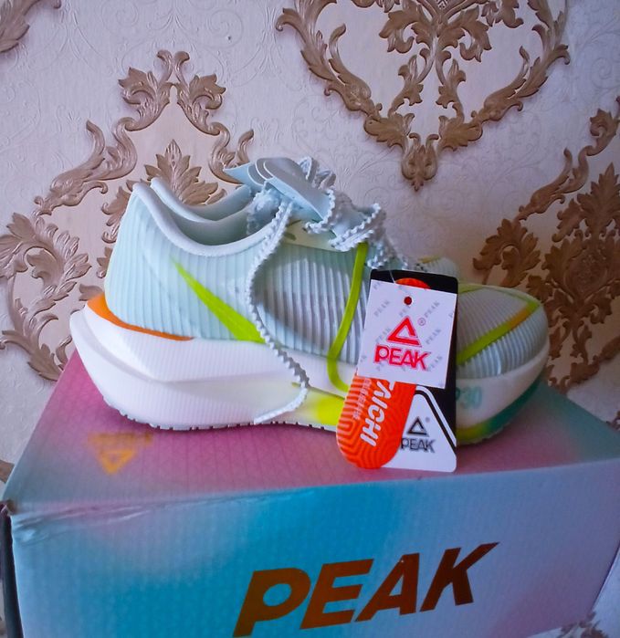 Кроссовки Peak Marathon голубые