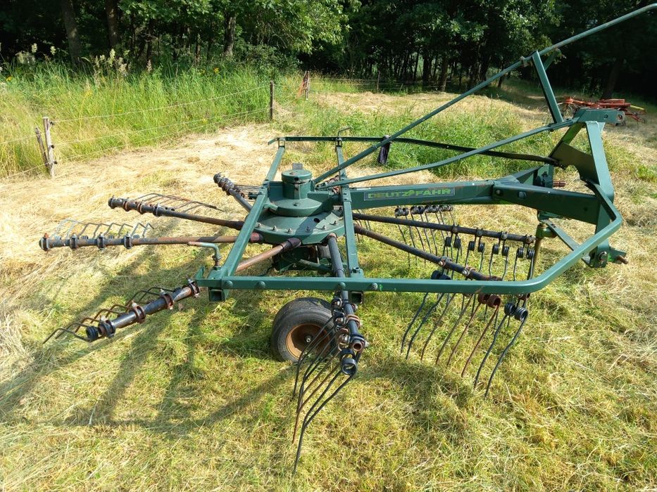 Сеносъбирачка DEUTZ FAHR