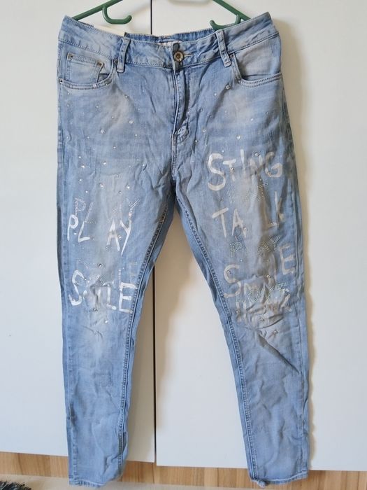 Дамски панталони и дънки