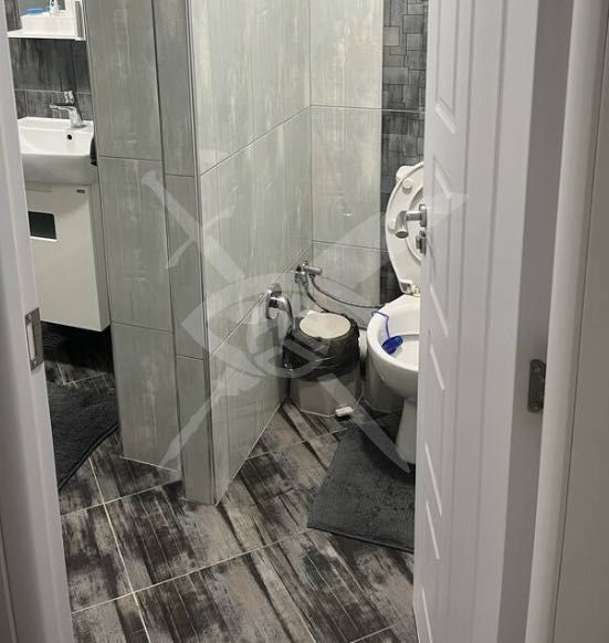 Двустаен апартамент в Кючук Париж!