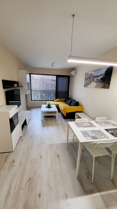 Дава се под наем Двустаен апартамент в Варна, Аспарухово - 60 кв.м за 612 € - Снимка #1