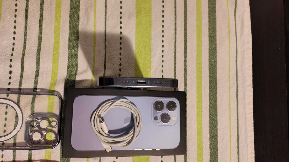 Iphone 13 pro, 256gb, 85% батерия, като нов!