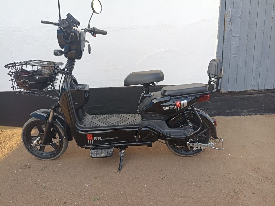 Продам новый ,100000