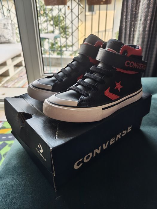 Детски обувки Converse за момче, 28 размер, чисто нови от САЩ!