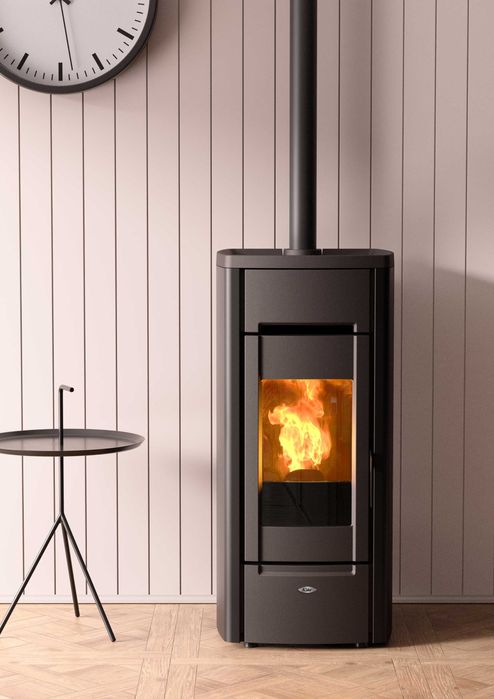 Пелетна камина HERMETIC- CAST IRON