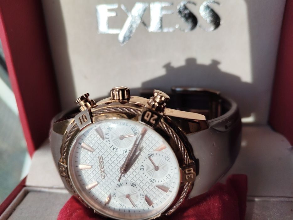 Часовник дамски Xsess