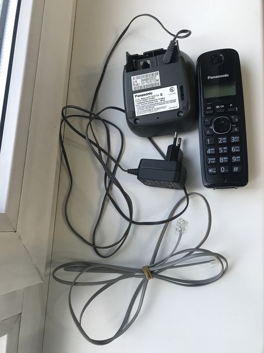 Продаю радиотелефон кнопочный Panasonic
