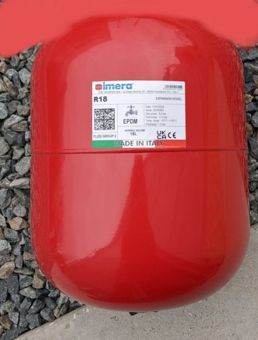 Vând vas de expansiune nou, 18 litri
