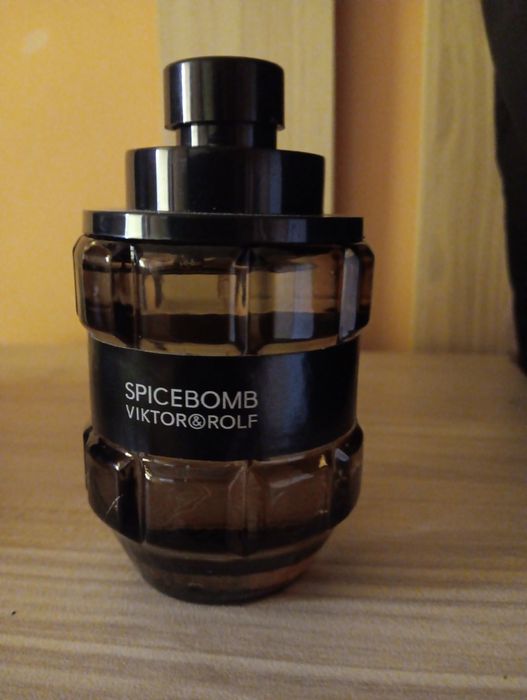 Парфюм SPECEBOMB Viktor Rolf