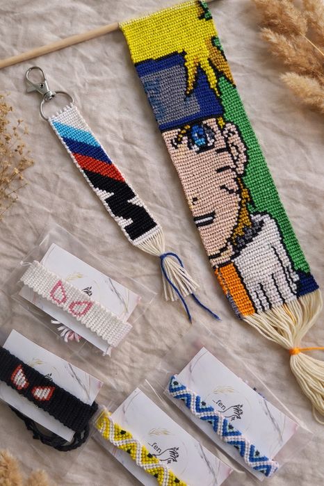 Фенечки , брелки