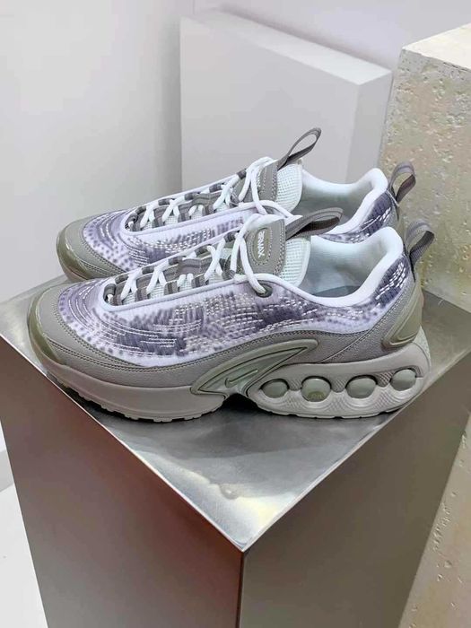 Продавам нови мъжки маратонки Nike Air Max Dn Light Bone and Light Taupe