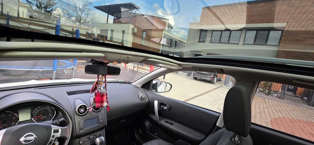 Vând Nissan Qashqai 2012