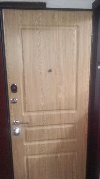 Продам 1 ком возле ТД Азия