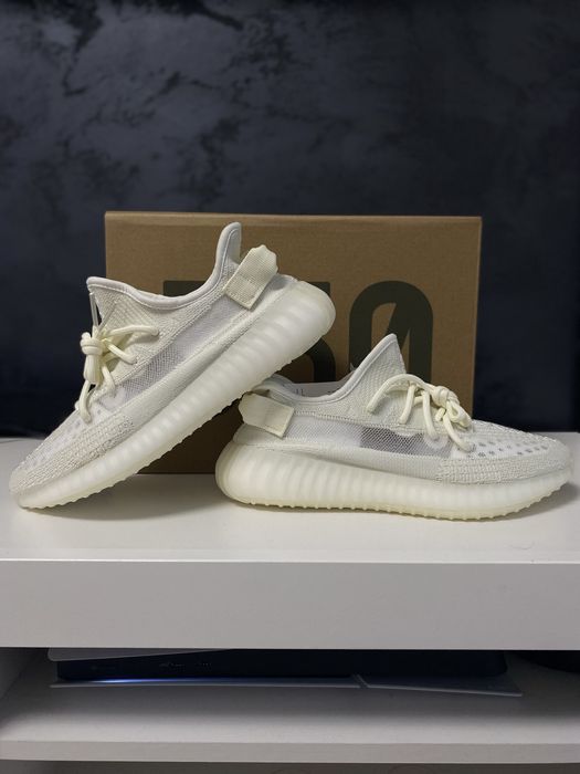 Adidasi Yeezy 350 V2 Bone White | Calitate Premium |