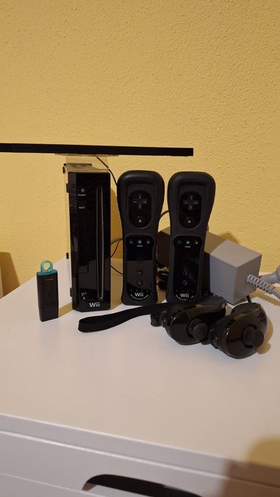 Nintendo Wii Modat+550 jocuri+8 în 1, 2Manete+2Nunchuck+Accesorii+HDMI