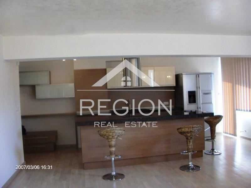 Дава се под наем Тристаен апартамент в Варна, Бриз - 100 кв.м за 600 € - Снимка #2