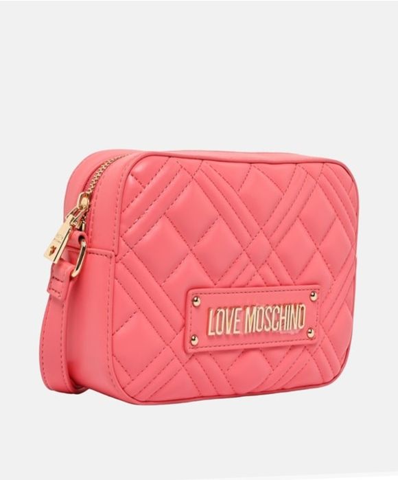 Нова дамска чанта LOVE MOSCHINO