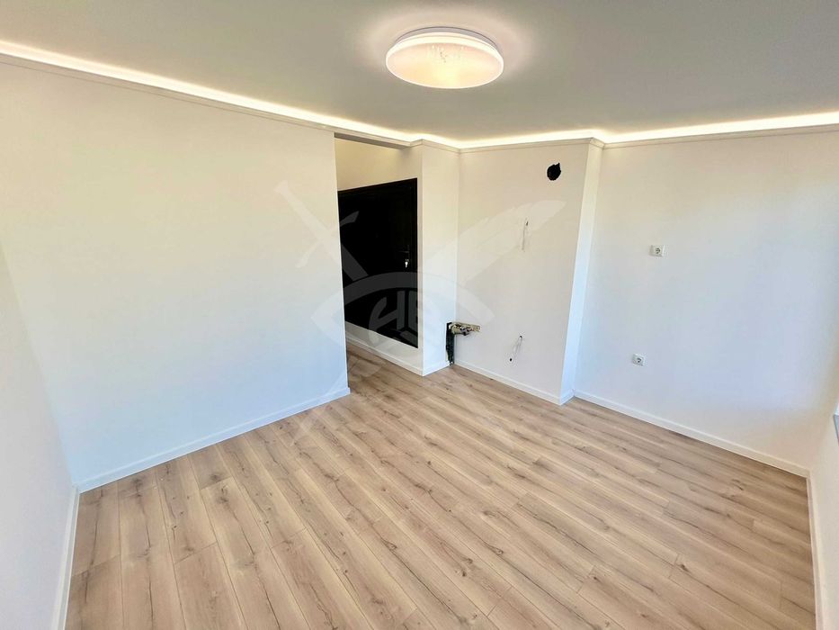 Продава се Едностаен апартамент в Варна, Общината - 18 кв.м за 2995 €/кв.м - Снимка #1