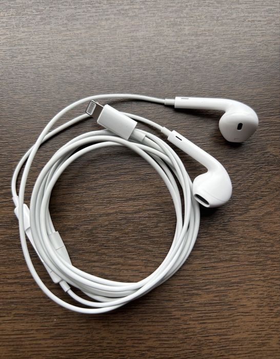 Айфон 14 128гб..