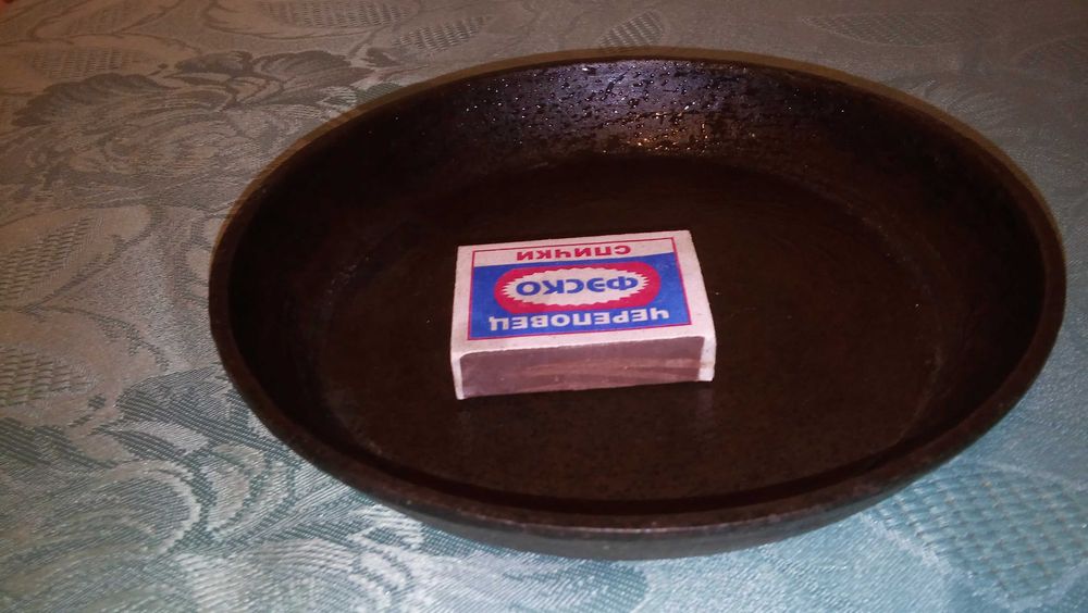 Продам чугунную советскую сковородку 3000 тенге