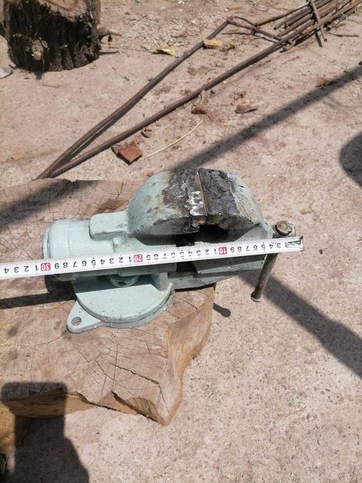 Продам тиски в отличном состоянии