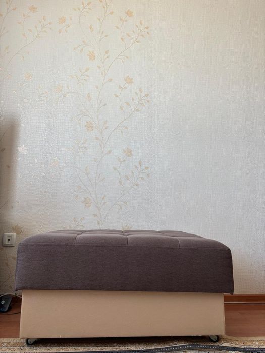 Продам Диван, кресло и пуфик.