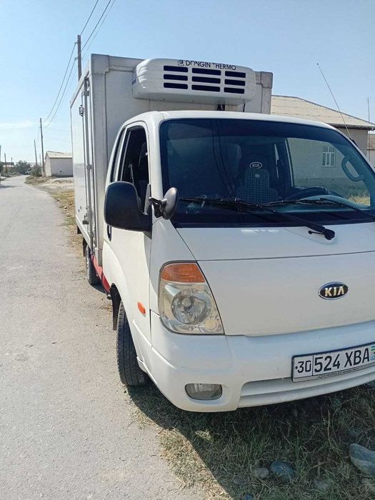 KIA  BONGO srochno  sotiladi