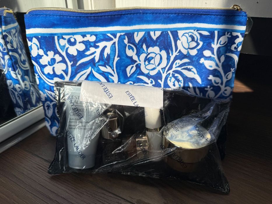 Подарочный набор от Estee lauder