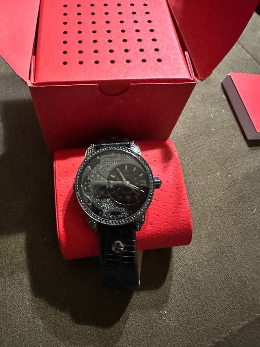 Дамски часовник Дизел