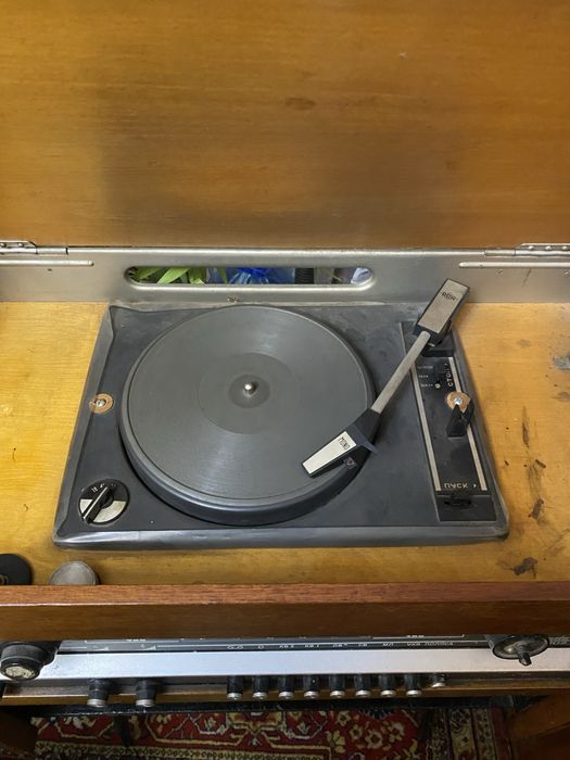 Грамофон Rigonda