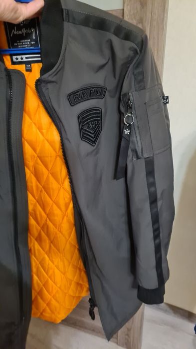 Стильная куртка подростковая