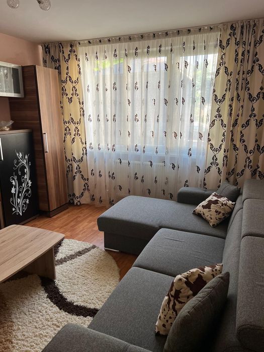 Apartament de inchiriat