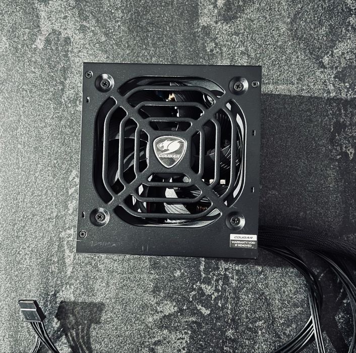 Блок питания Cougar stc 600Watt на пломбе!
