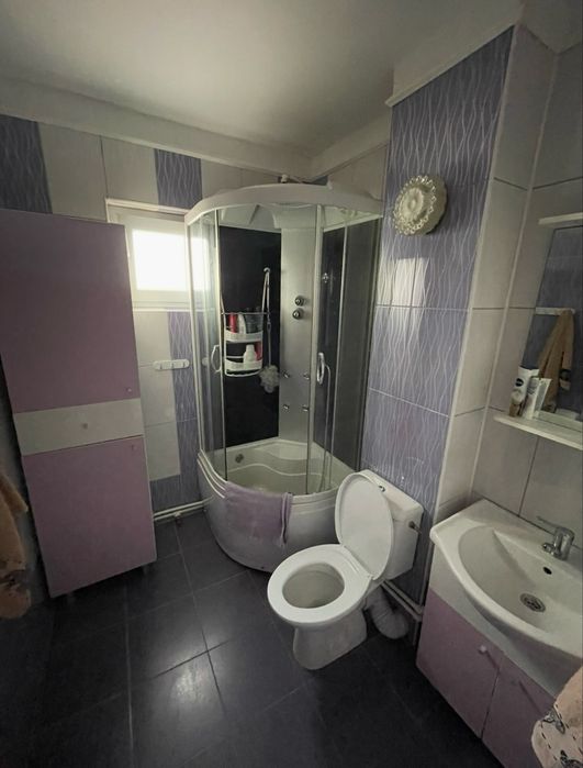Apartament cu 4 camere de inchiriat in Slatina