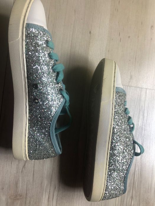 Обувки, кецове и сандали Guess, Armani, Michael Kors, Disel