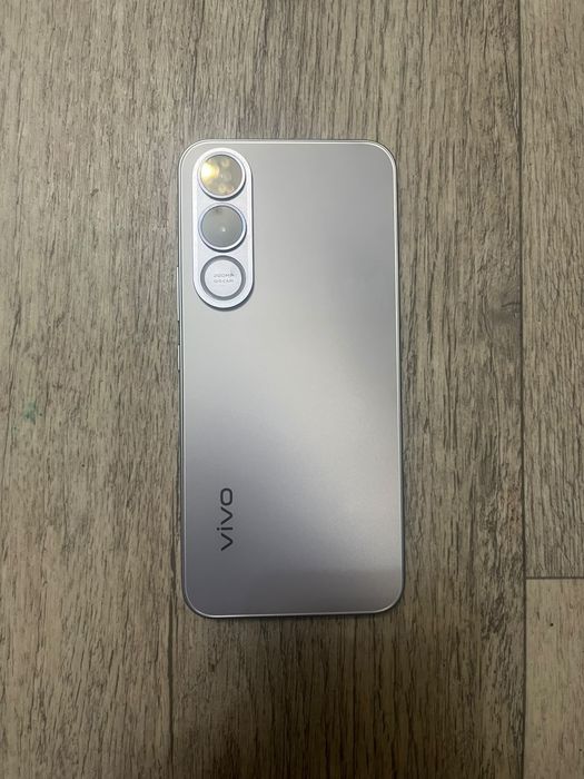 Vivo v70 FE продаю