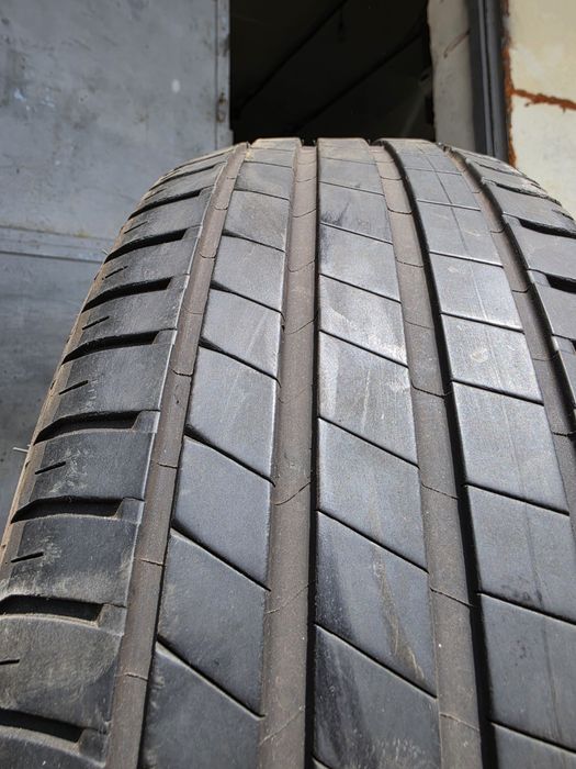 2 бр. летни гуми 205/60/16 BF Goodrich DOT 0322 5 mm