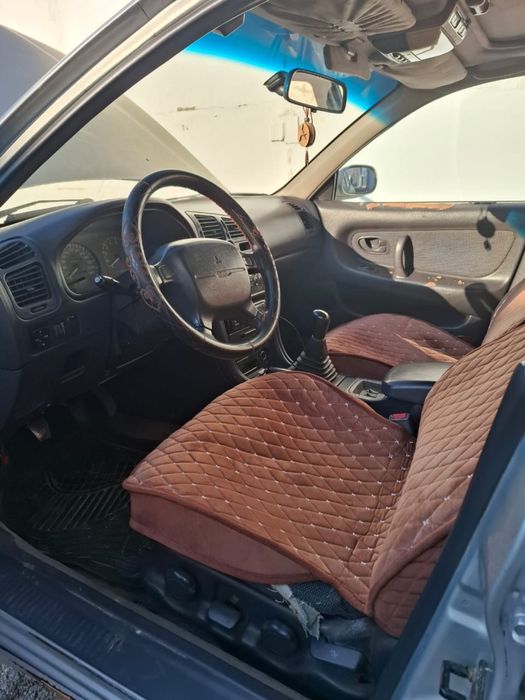 Митсубиши галант 500000