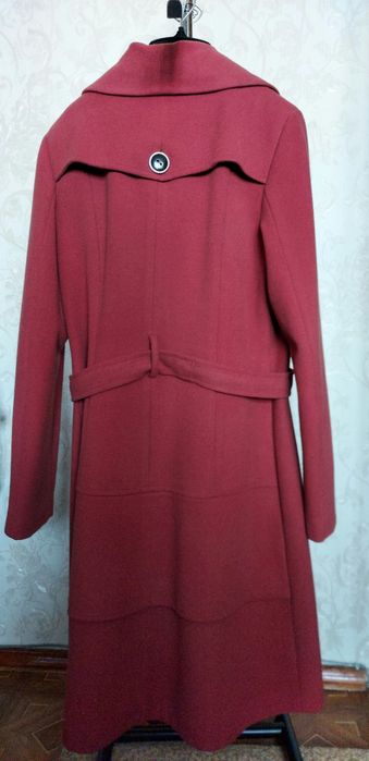 Пальто б/у (размер М)