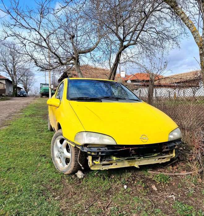 opel tigra цяла!
