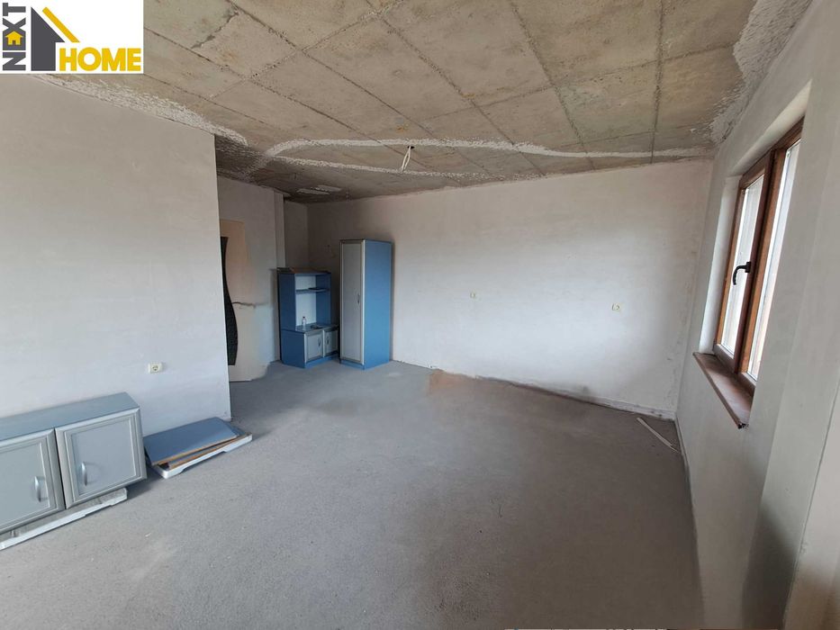 Продава се Тристаен апартамент в Асеновград - 146 кв.м за 850 €/кв.м - Снимка #2