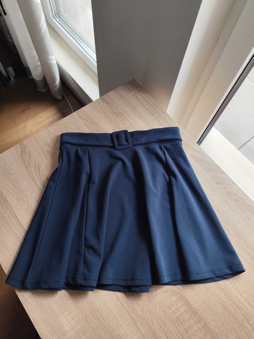 Тъмносиня пола Terranova