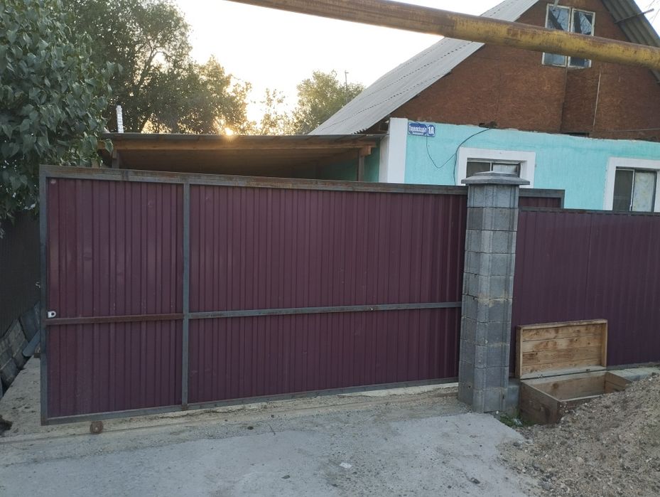 Продам дом в центре Ащибулака