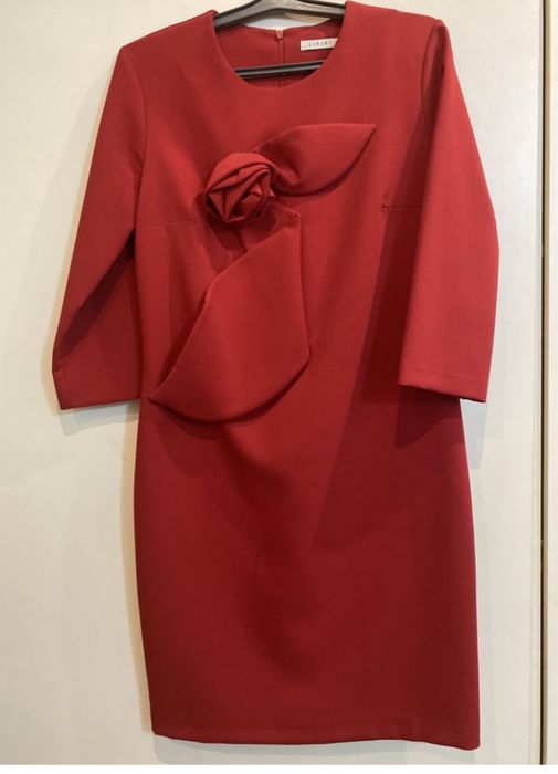 Продам платья женские