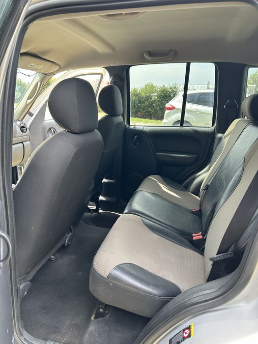 Jeep Cherokee 2.8 CRD Diesel Automat 4x4
