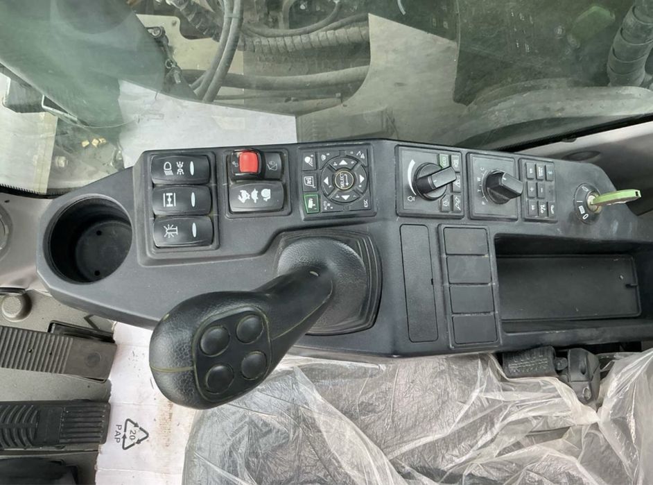 Экскватор VOLVO EW 180E