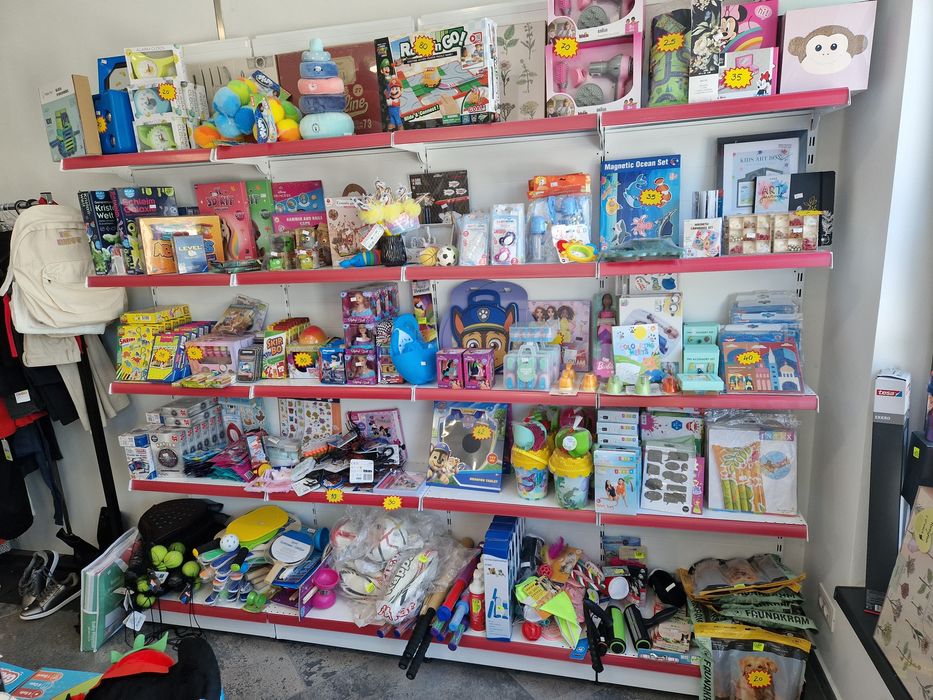 Vând rafturi metalice magazin coșuri de depozitare și recepție
